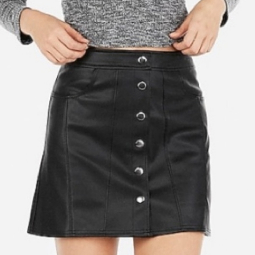 🆕️ Express High Waisted Vegan Leather Skirt